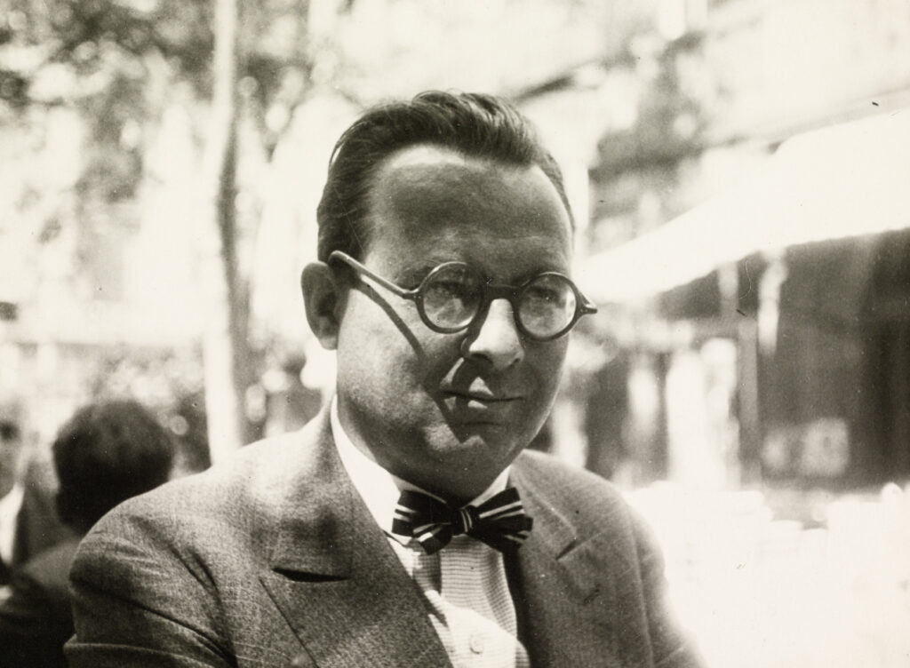Foto: schwarz-weiß: Portrait Willi Baumeister in Frankfurt, Sommer 1930