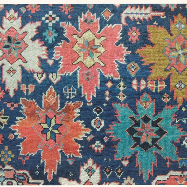 Wir wünschen besinnliche Feiertage, Ruhe und Entspannung für das kommende Jahr, anregende Begegnungen und beglückende Momente.
🎄🎄🎄🎄🎄🎄🎄🎄🎄🎄🎄🎄🎄🎄🎄🎄🎄
📸 Ausschnitt eines Teppichs aus dem Südkaukasus, den Willi Baumeister um 1917 aus dem Kriegsdienst mitbrachte. Von der Familie Baumeister der "Sternenteppich" genannt.
#willibaumeister#archivbaumeister#im#kunstmuseumstuttgart#willibaumeisterstiftung